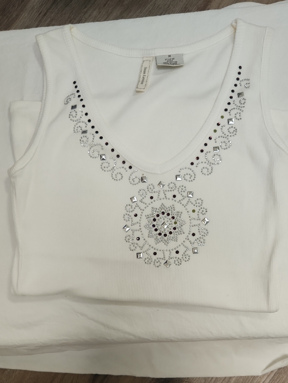 4 lot of womens med tank tops - Picture 6 of 7